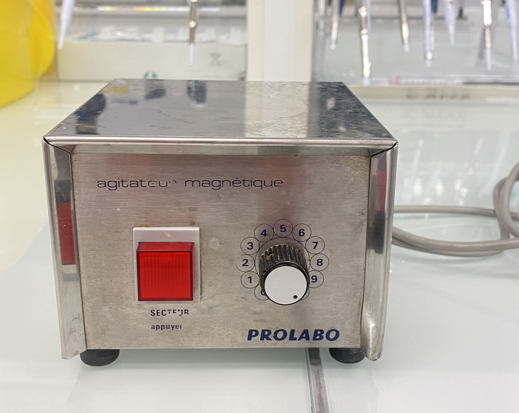 Prolabo - agitateur magnetique.jpeg