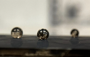 Une image contenant eau, goutte, plein air, reflet
Le contenu généré par l’IA peut être incorrect.