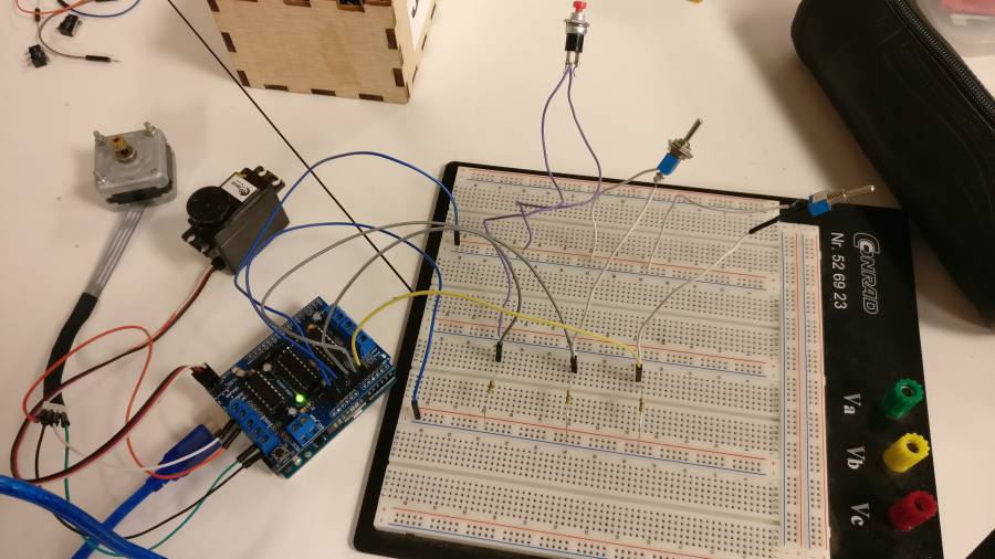 photo_circuit_experimental.jpg photo_circuit_experimental.jpg